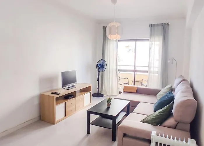 Surfers Corner Apartament *