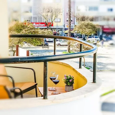 Surfers Corner